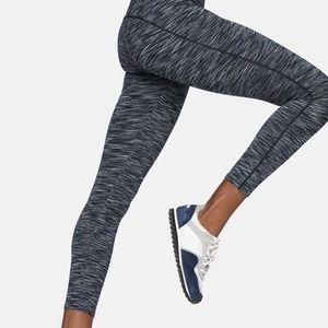 Outdoor Voices Flow 7/8 Leggings (XL)